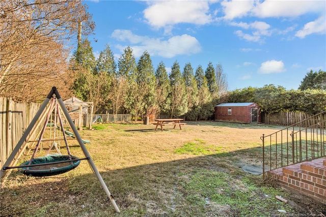 1111 Thistle Gold Drive, Hope Mills, NC 28348