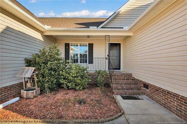 1111 Thistle Gold Drive, Hope Mills, NC 28348