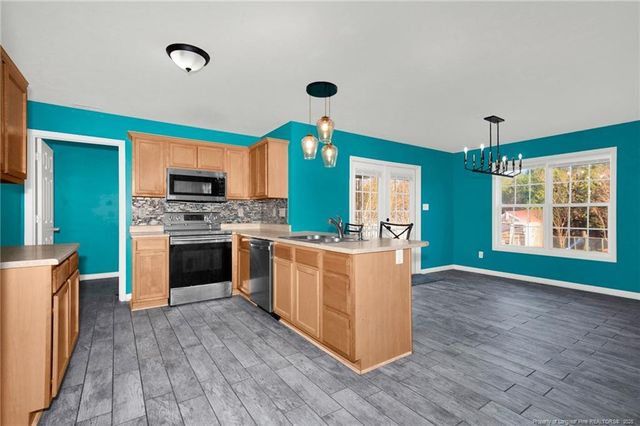 1111 Thistle Gold Drive, Hope Mills, NC 28348