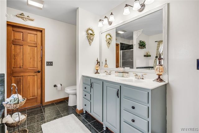 13373 Day Road, Holland, NY 14080