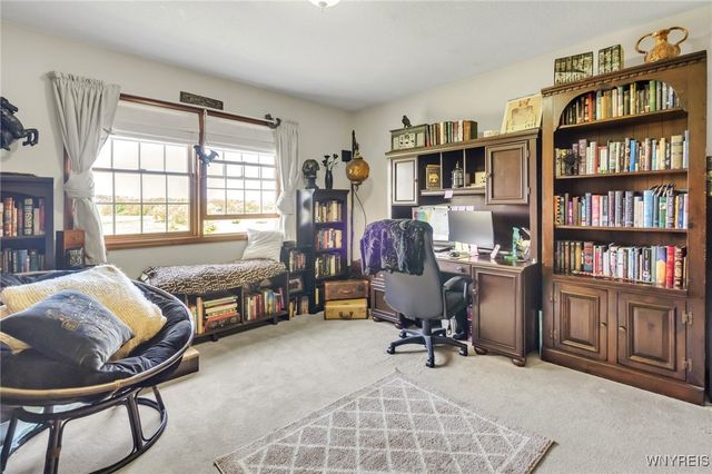 13373 Day Road, Holland, NY 14080