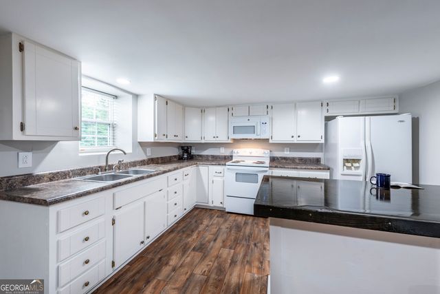 2508 Maple Road SE, Rome, GA 30161