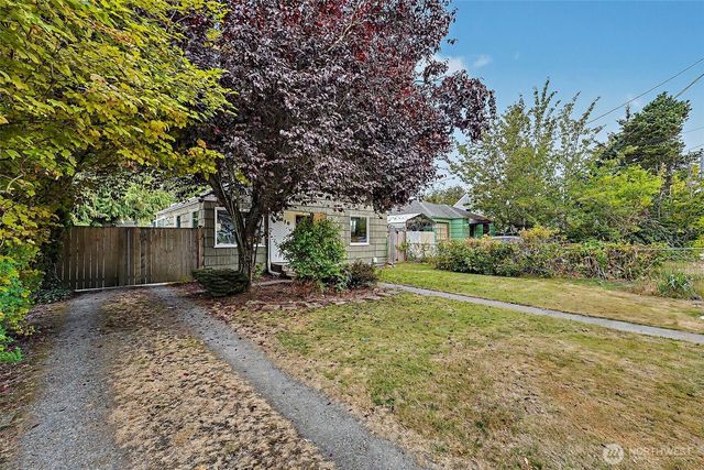 8816 A Street, Tacoma, WA 98444