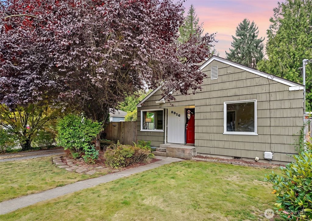 8816 A Street, Tacoma, WA 98444