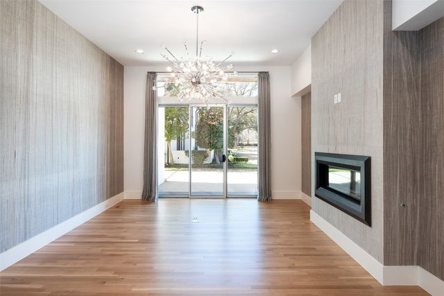 6446 Prestonshire Lane, Dallas, TX 75225