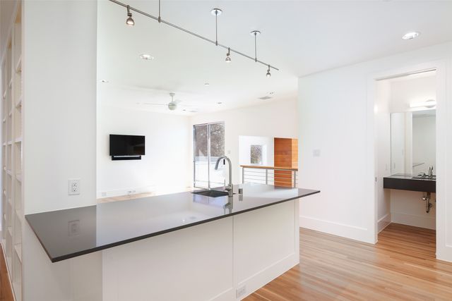 6446 Prestonshire Lane, Dallas, TX 75225