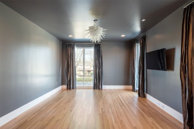 6446 Prestonshire Lane, Dallas, TX 75225