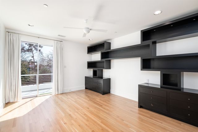 6446 Prestonshire Lane, Dallas, TX 75225