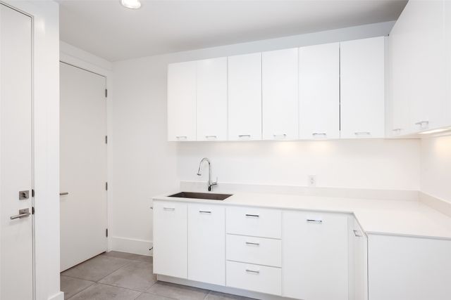 6446 Prestonshire Lane, Dallas, TX 75225