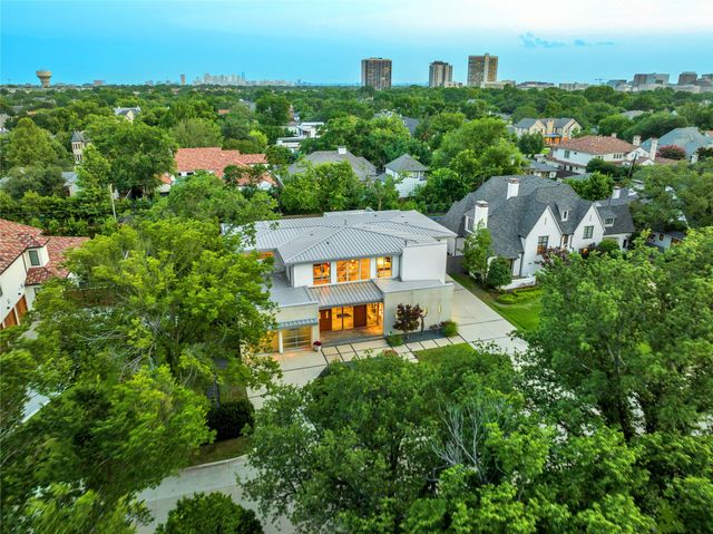 6446 Prestonshire Lane, Dallas, TX 75225