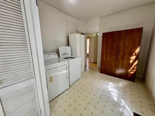 124 W Sullenberger, Malvern, AR 72104