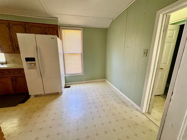 124 W Sullenberger, Malvern, AR 72104