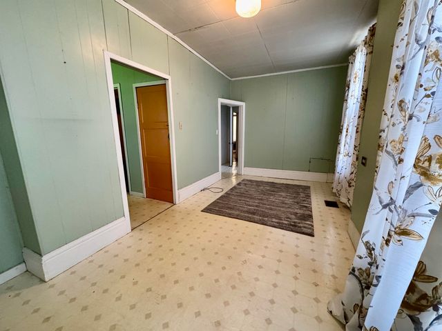 124 W Sullenberger, Malvern, AR 72104