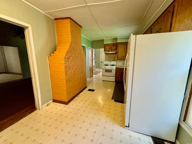 124 W Sullenberger, Malvern, AR 72104