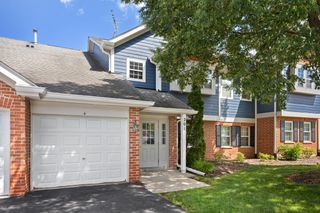 201 charleston Court 3, Schaumburg, IL 60193