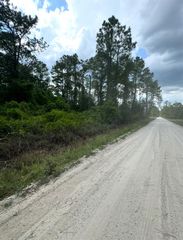 6TH AVENUE, Deland, FL 32724