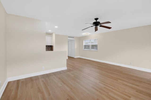 158 Valencia G, Delray Beach, FL 33446