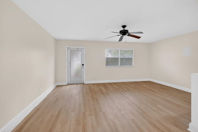 158 Valencia G, Delray Beach, FL 33446