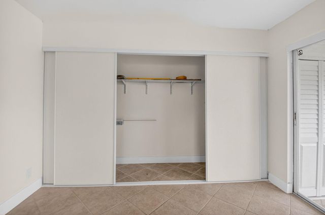 158 Valencia G, Delray Beach, FL 33446