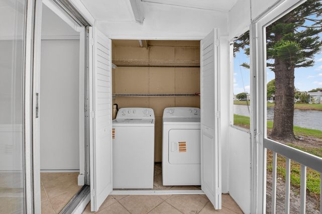 158 Valencia G, Delray Beach, FL 33446