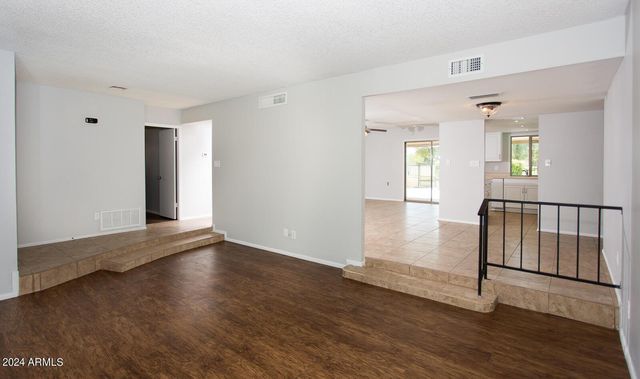 7232 S La Rosa Drive, Tempe, AZ 85283
