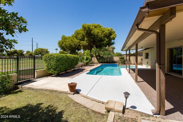 7232 S La Rosa Drive, Tempe, AZ 85283