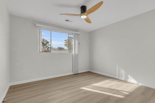 2806 Palomas Drive NE, Albuquerque, NM 87110