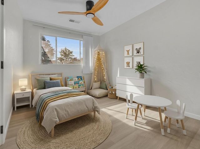 2806 Palomas Drive NE, Albuquerque, NM 87110