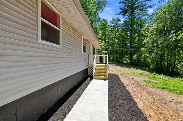 96 Cote Road, Monson, MA 01057
