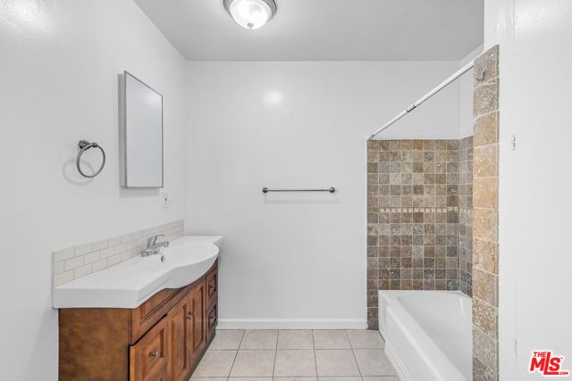 4733 N Lexington Avenue, Los Angeles, CA 90029