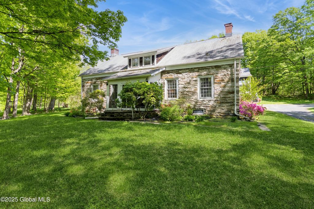 310 Old Kings Highway, Saugerties, NY 12477