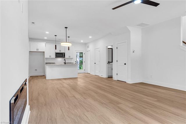 112 N Yadkin Avenue, Spencer, NC 28159