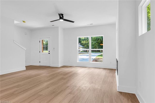 112 N Yadkin Avenue, Spencer, NC 28159