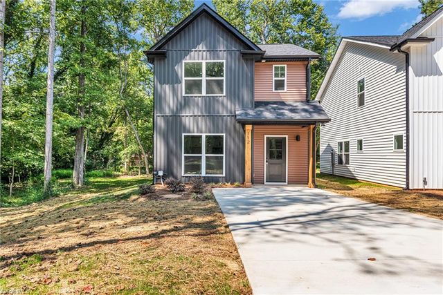 112 N Yadkin Avenue, Spencer, NC 28159