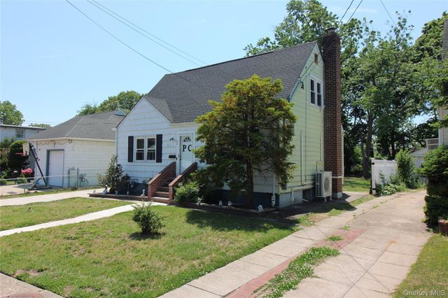 96 Fir Street, Valley Stream, NY 11580