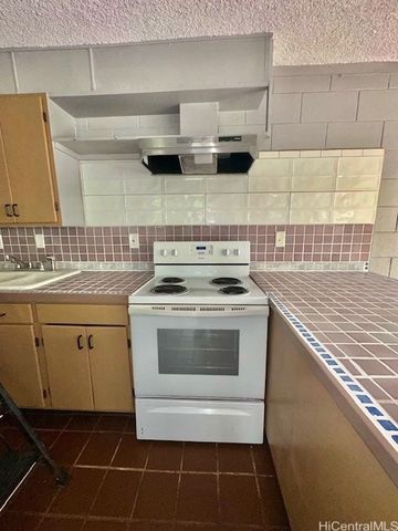 85-215 Ala Akau Street A, Waianae, HI 96792