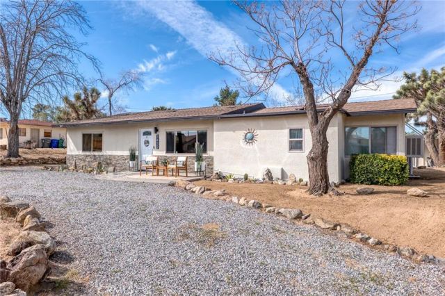 7432 Dumosa, Yucca Valley, CA 92284
