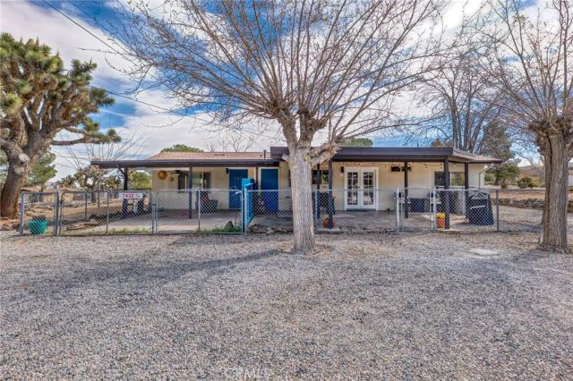 7432 Dumosa, Yucca Valley, CA 92284