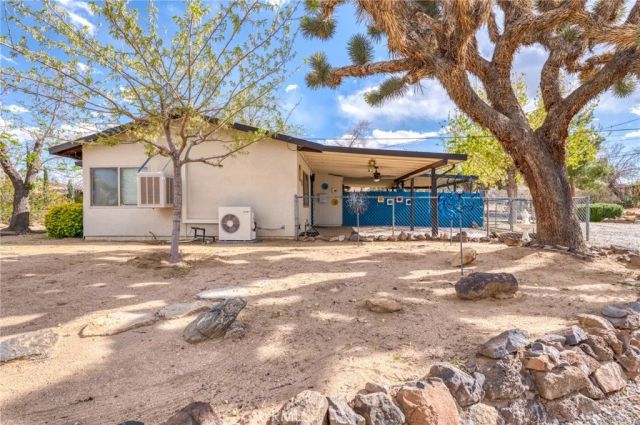 7432 Dumosa, Yucca Valley, CA 92284