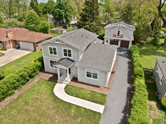 629 N Lincoln Avenue, Geneva, IL 60134