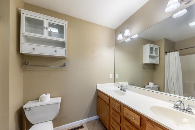 1044 Burton Place, Manhattan, KS 66503