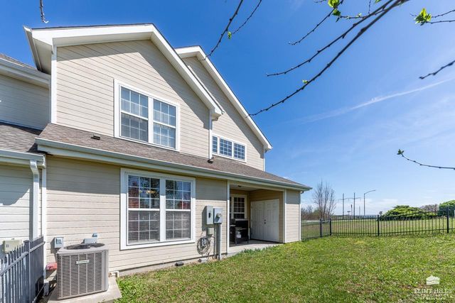 1044 Burton Place, Manhattan, KS 66503