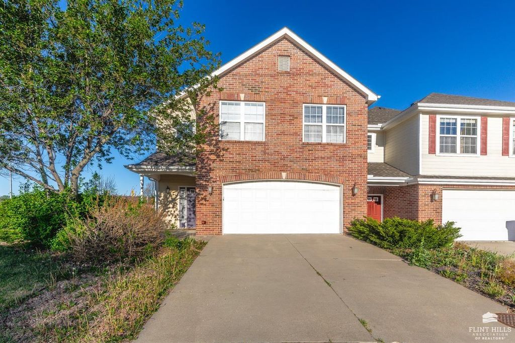 1044 Burton Place, Manhattan, KS 66503