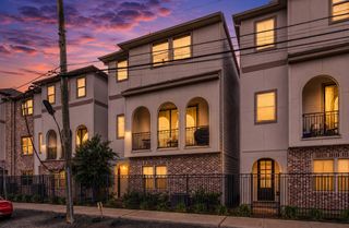5230 Schuler Street, Houston, TX 77007