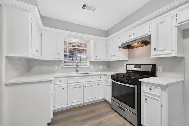 6127 Rietta Street, Houston, TX 77016