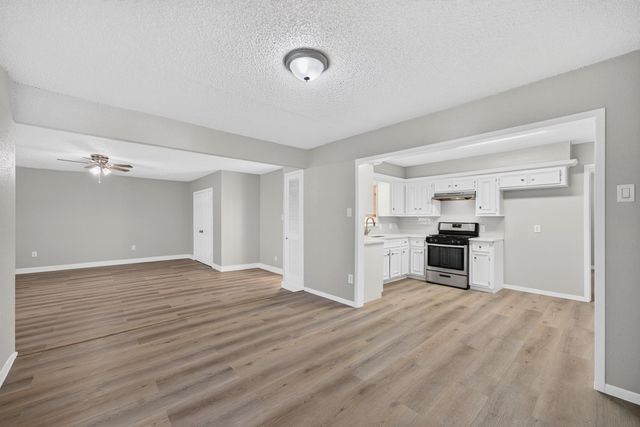 6127 Rietta Street, Houston, TX 77016