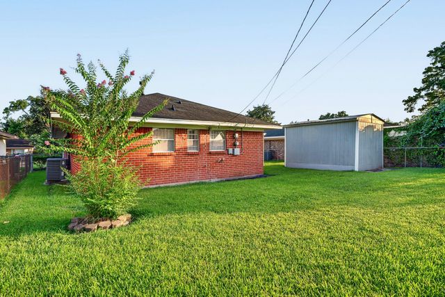 6127 Rietta Street, Houston, TX 77016