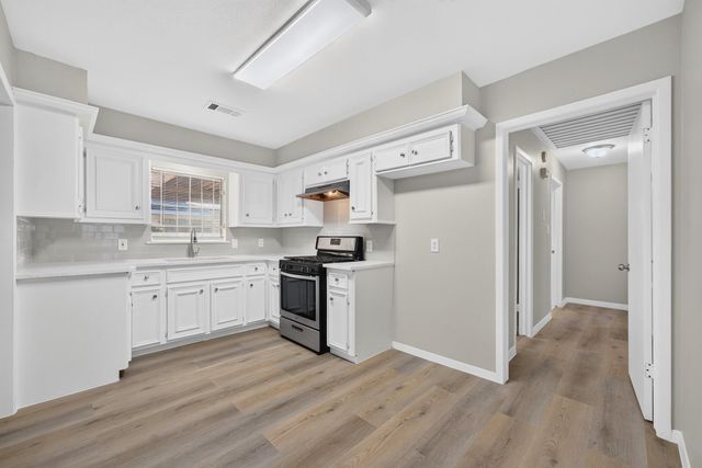 6127 Rietta Street, Houston, TX 77016