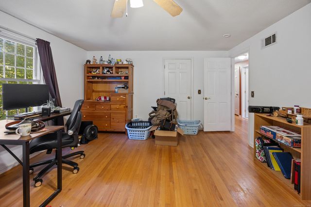 23 Hampden Road, Somers, CT 06071