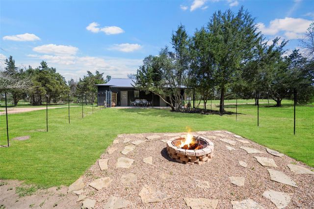 7278 Chadwick Hogan Road, Chappell Hill, TX 77426